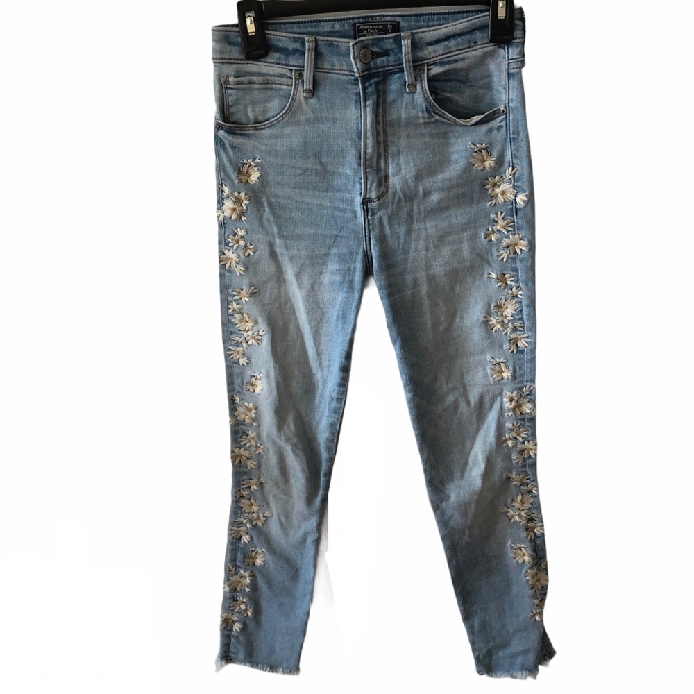 Abercrombie & Fitch High Rise Super Skinny Angle